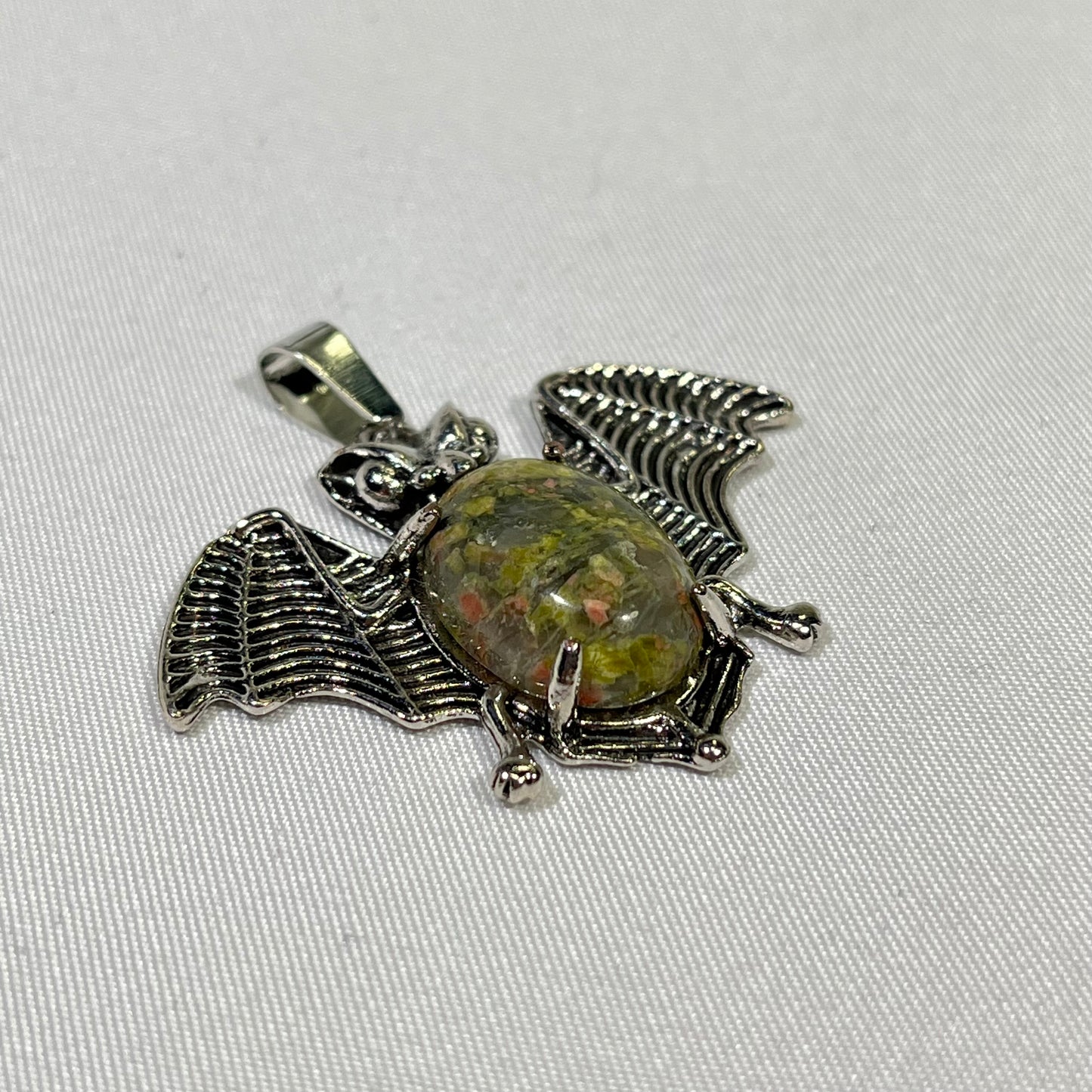 11 Types 1.2' Bat Pendant