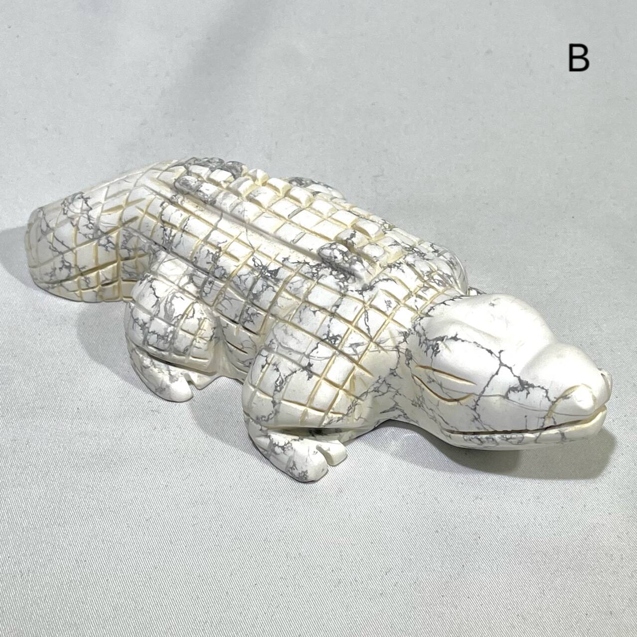 5-8' Howlite Crocodile Carving
