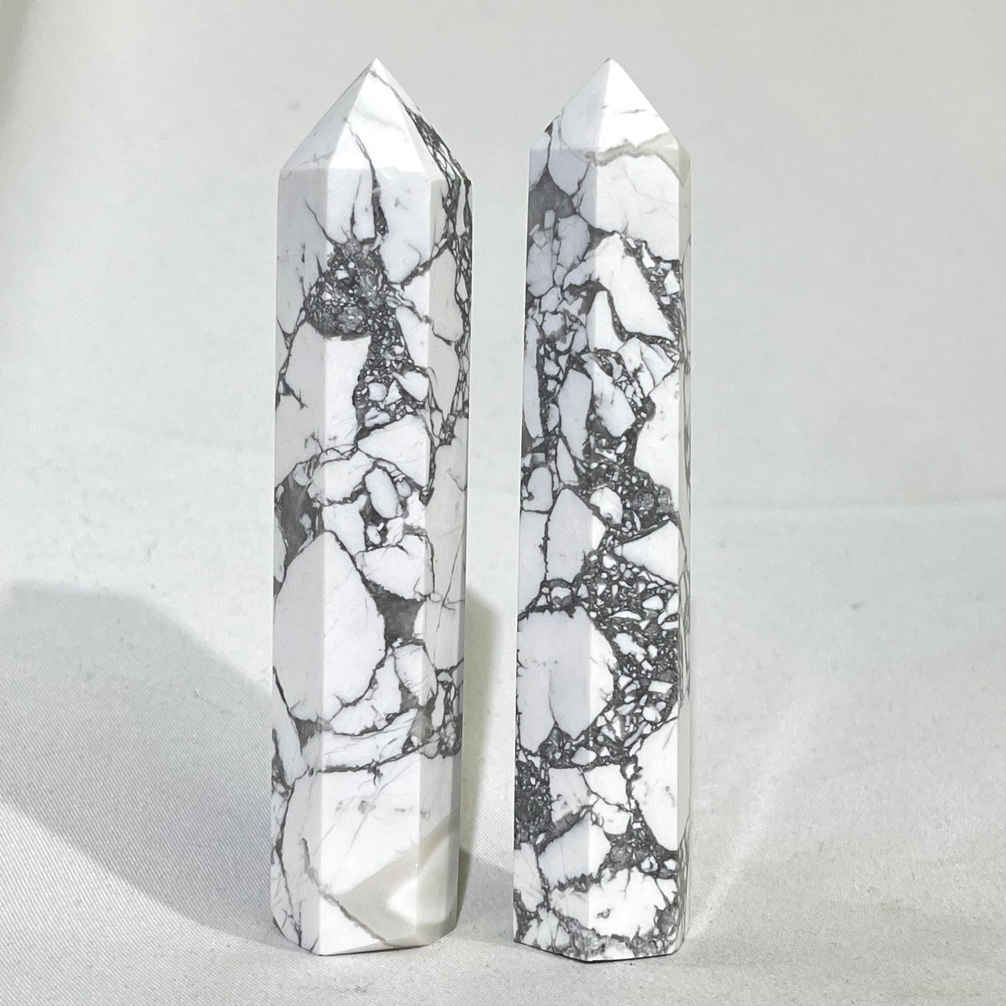 3.7-3.9'  Howlite  Point