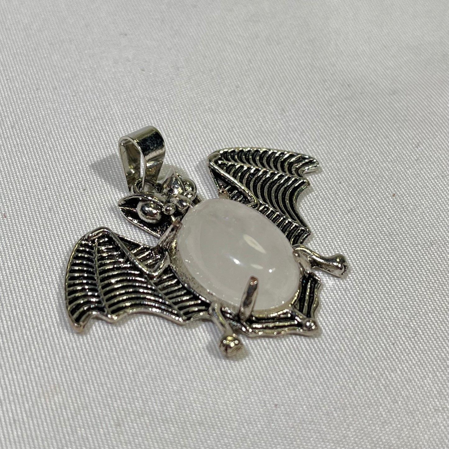 11 Types 1.2' Bat Pendant