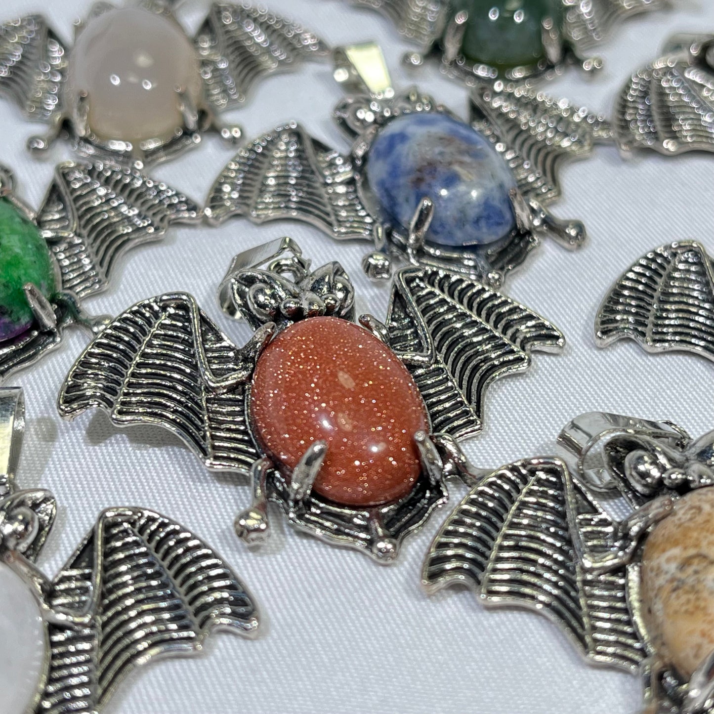 11 Types 1.2' Bat Pendant