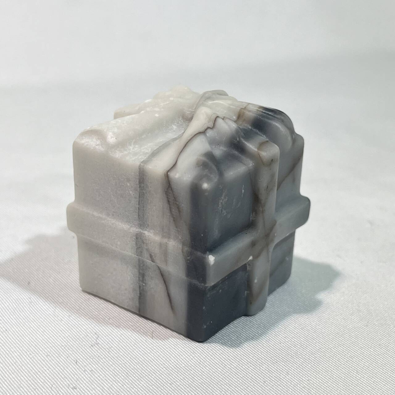 9 Types 2.5' Gift Box Carving Wholesale Crystal