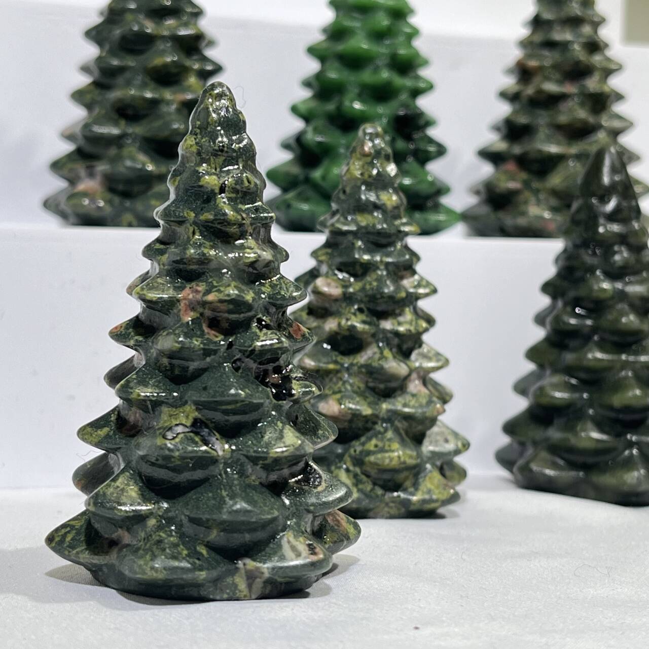 2.5' Green Jade Christmas Tree Carving Wholesale Crystal