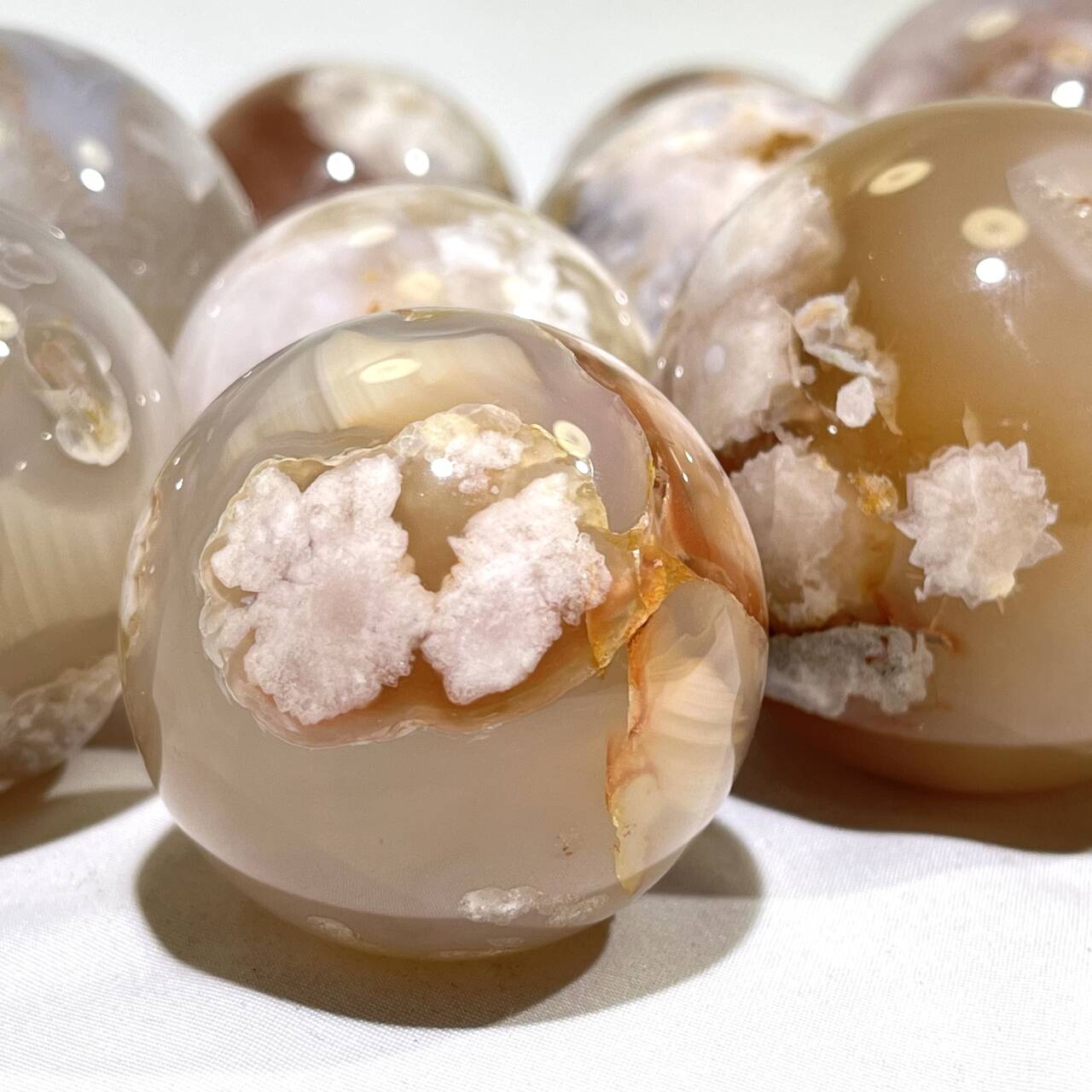 2.5 ' Flower Agate Sphere Sakura Agate Ball