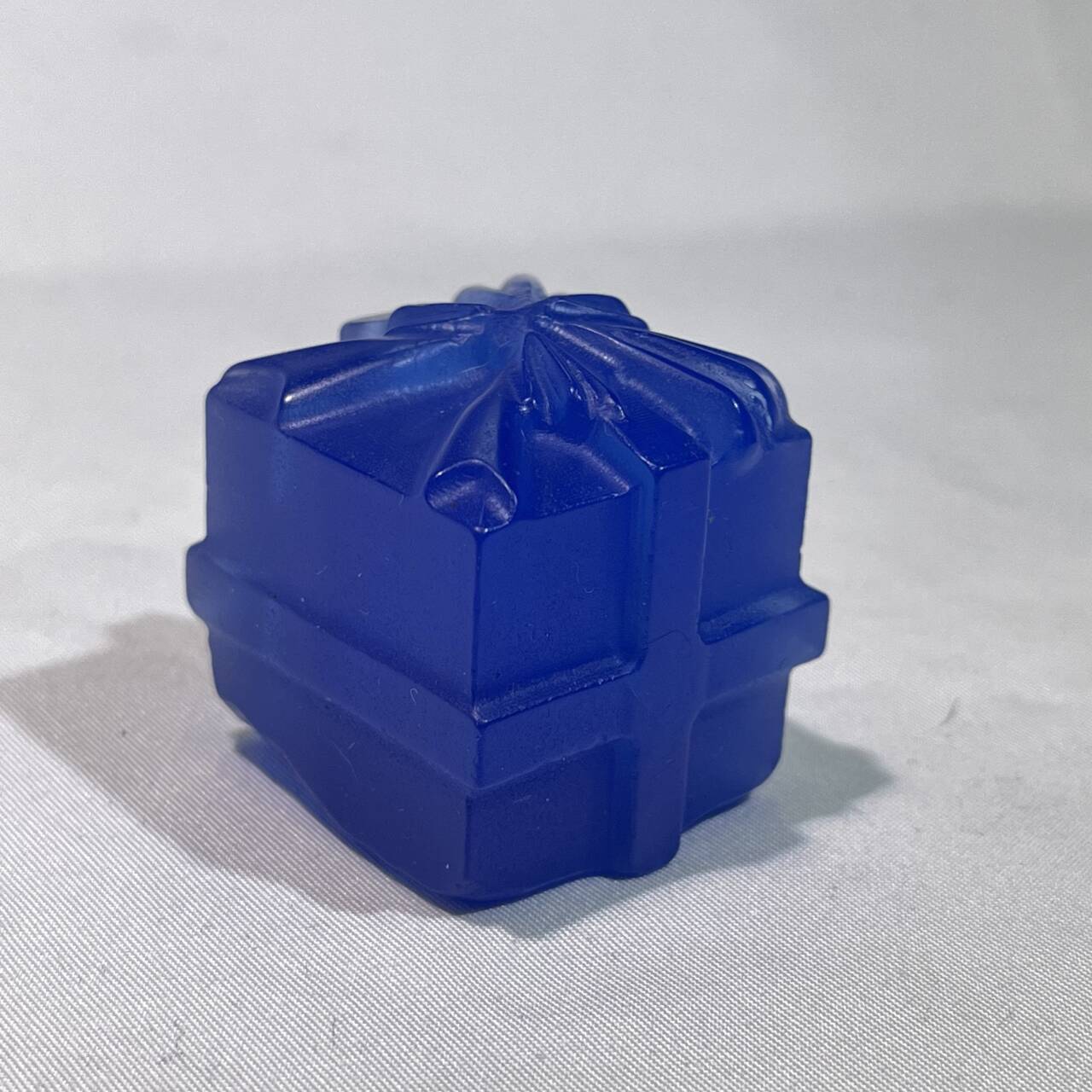 9 Types 2.5' Gift Box Carving Wholesale Crystal