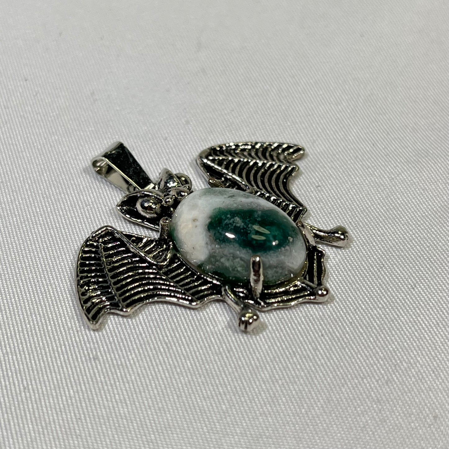 11 Types 1.2' Bat Pendant