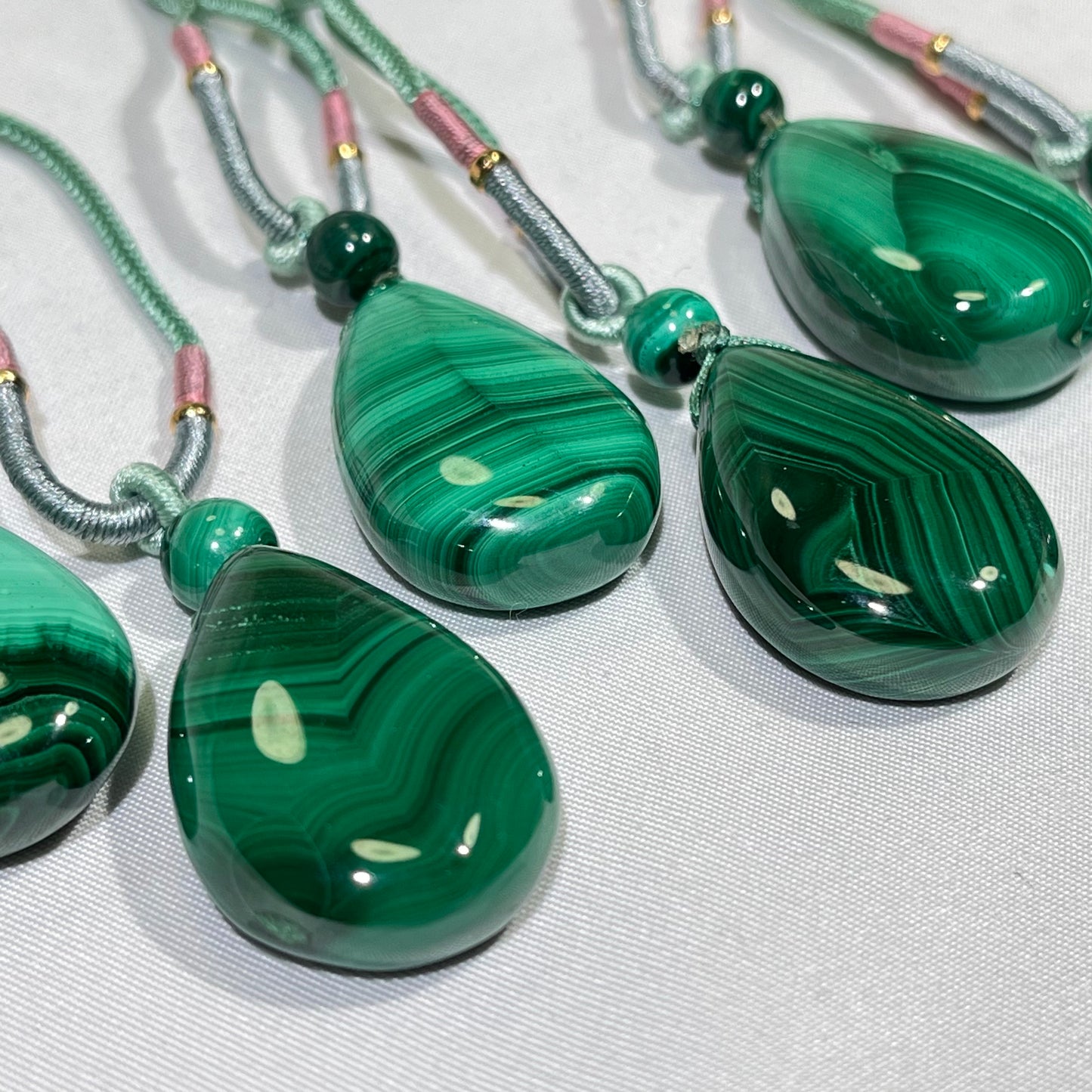 1.2'Malachite Tear Drop Necklace