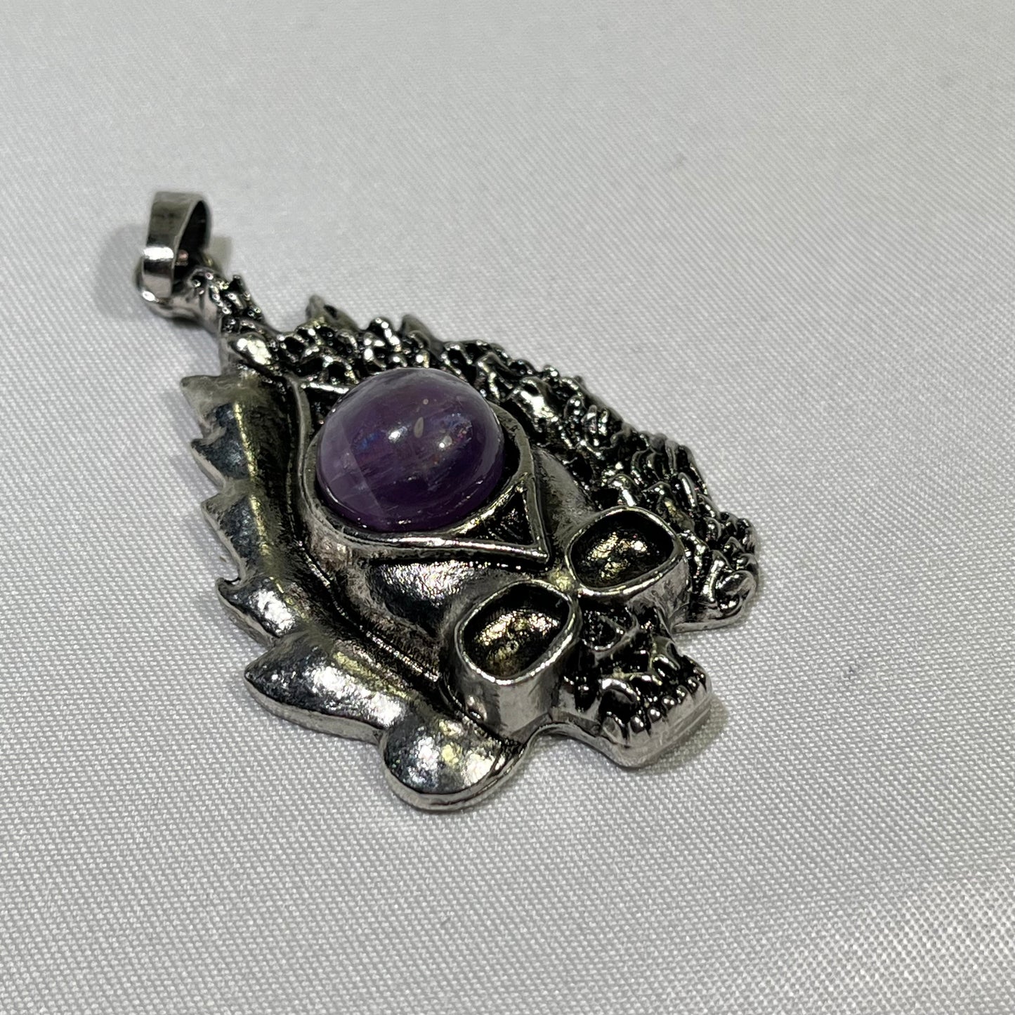 10 Types 2.1' Skull Pendant