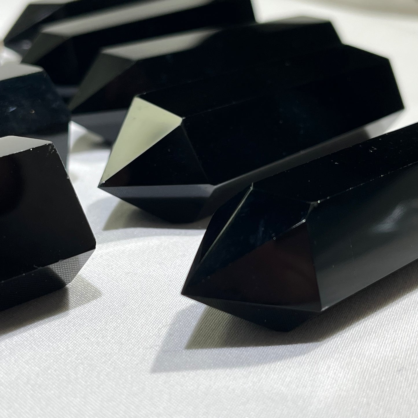 Black Obsidian Tower Wholesale Point