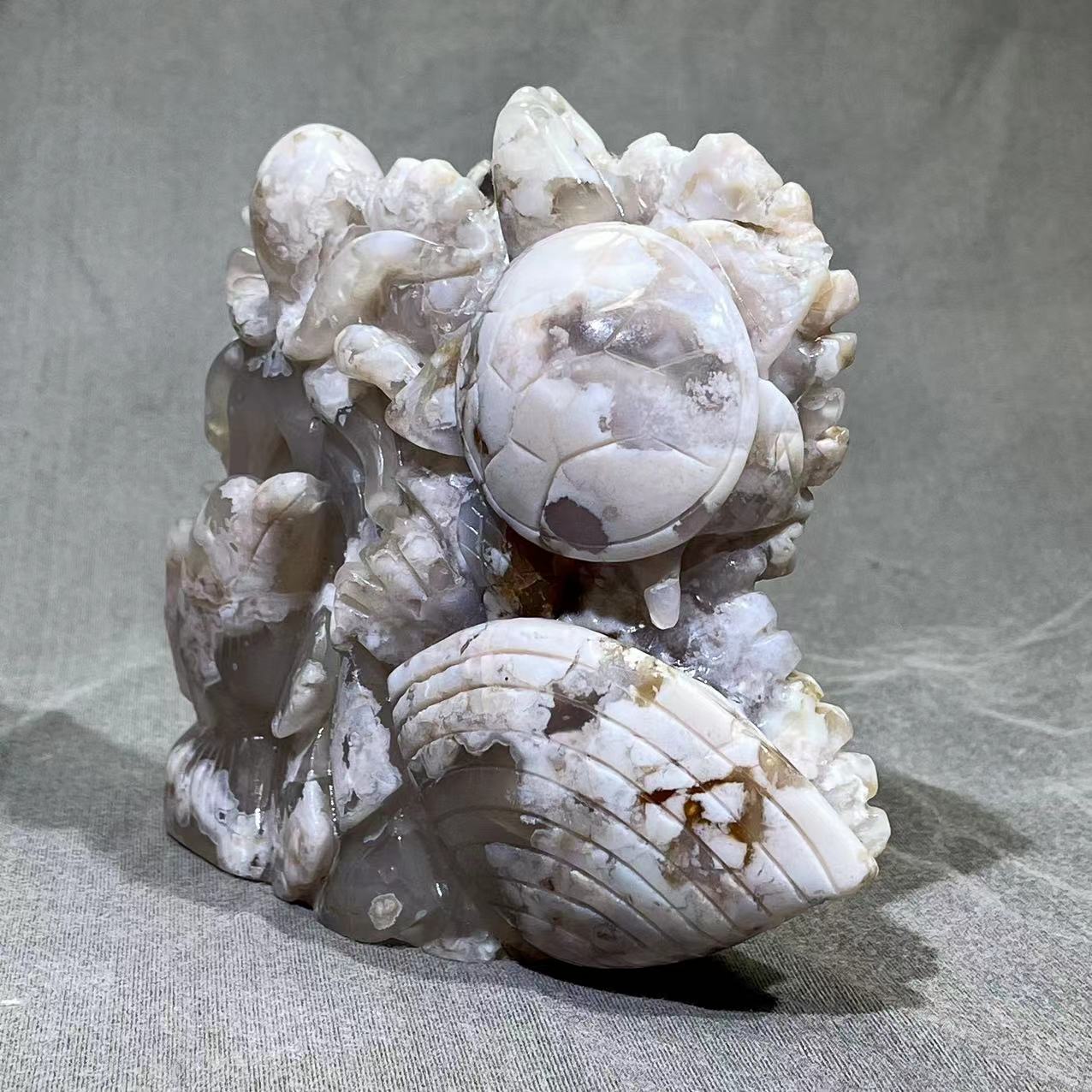 Flower Agate Sea Animal Carving
