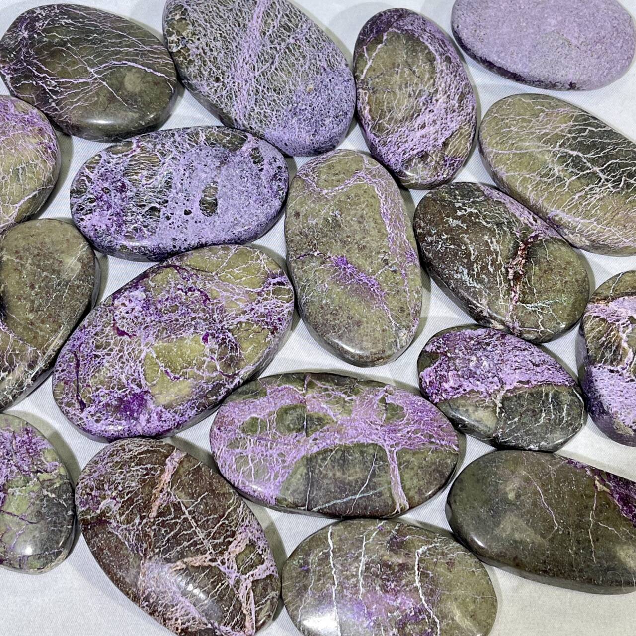 Atlantite/Stichtite Palm
