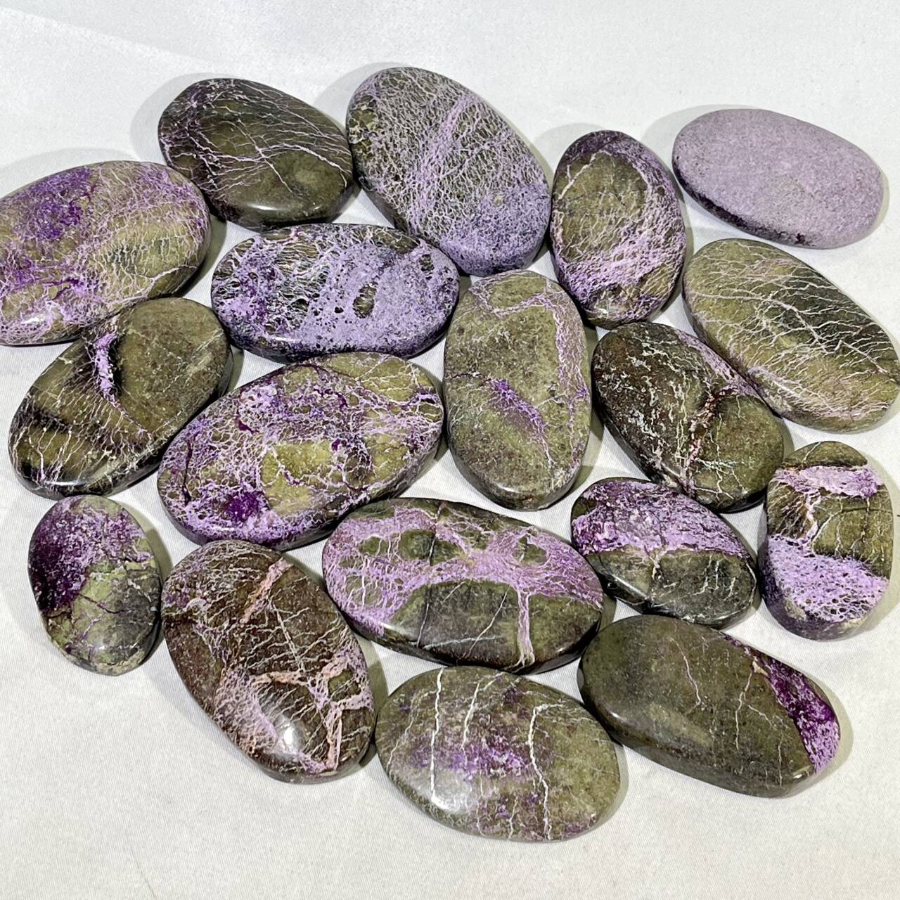 Atlantite/Stichtite Palm