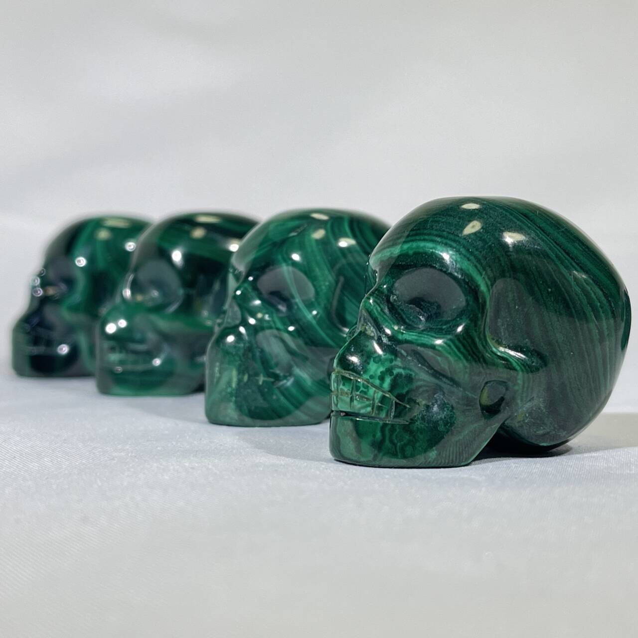 35mm Mini Malachite Skull Carving