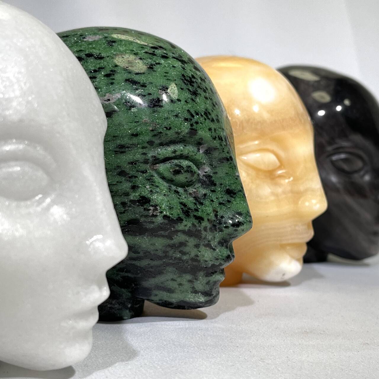 4 Types Alien Skull Carving Crystal Wholesale
