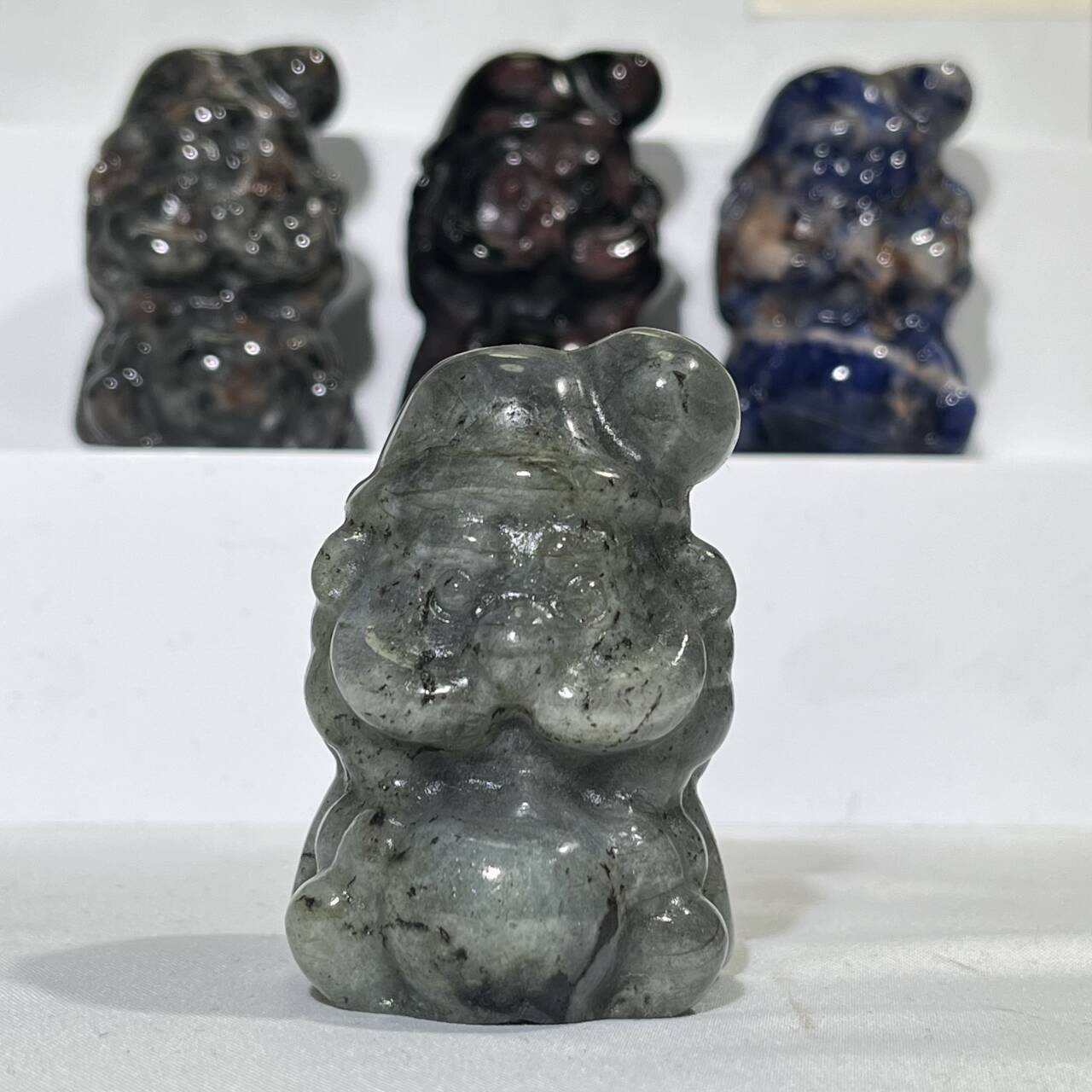 4 Types 2‘ Santa Claus Carving Wholesale Crystal