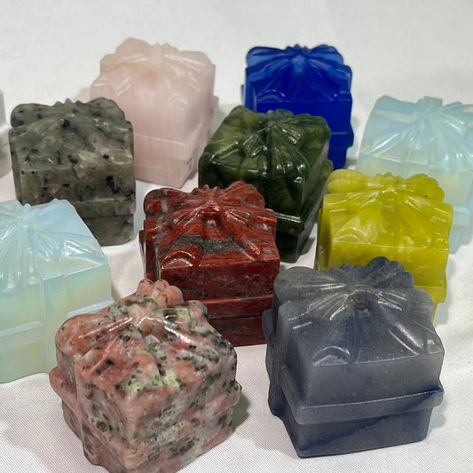 9 Types 2.5' Gift Box Carving Wholesale Crystal