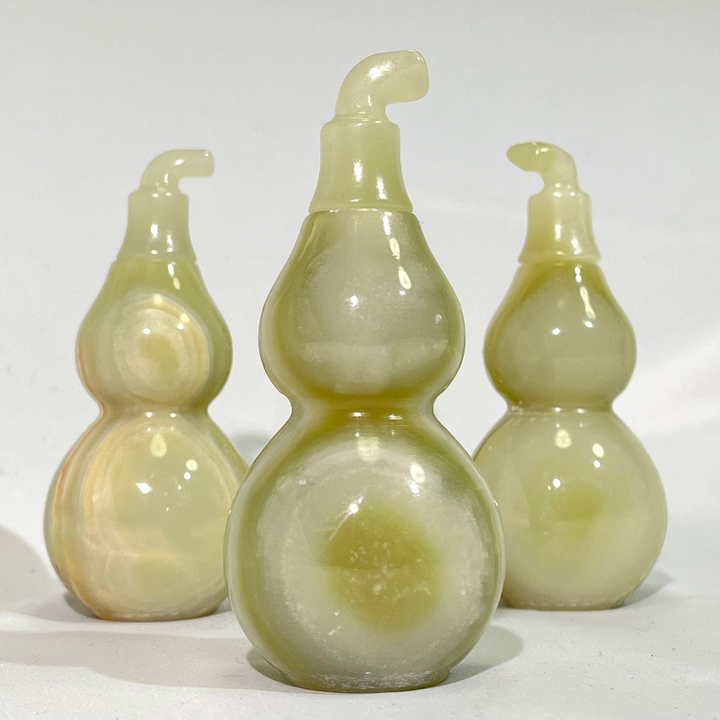 Jade Hulu Carving