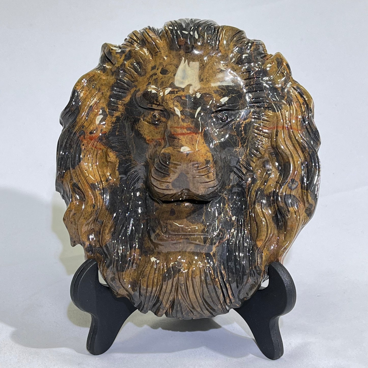 Lion Head Goldline and Jade Carving