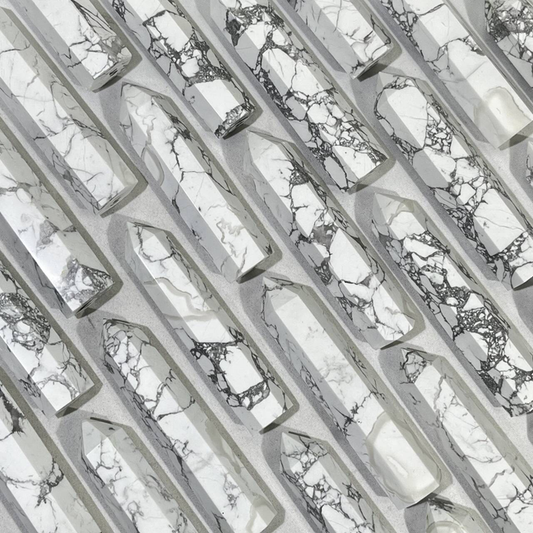 3.7-3.9'  Howlite  Point